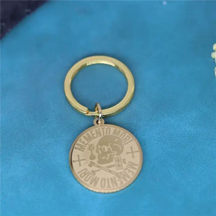 Porte-clés pendentif rond en acier inoxydable pour hommes et femmes, tête de mort gravée, Shay Amor, souvenir punk, Mori