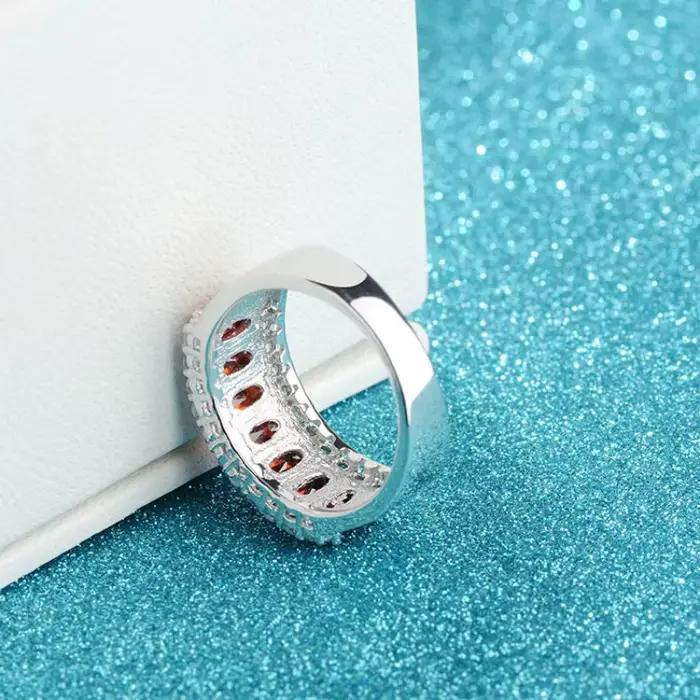 Bague grenat de laboratoire faite à la main pour femme