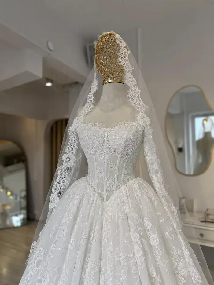 Robe de mariée de luxe en dentelle