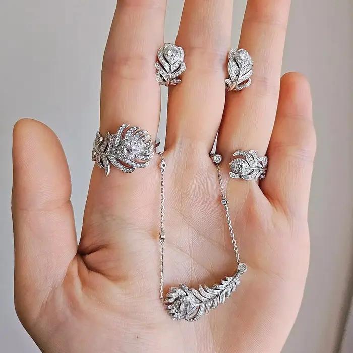 Ensemble de bijoux élégant pour femme avec collier