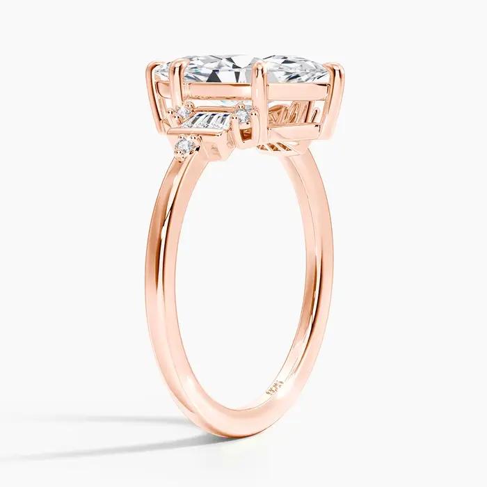 Bague de fiançailles de luxe en forme de marquise