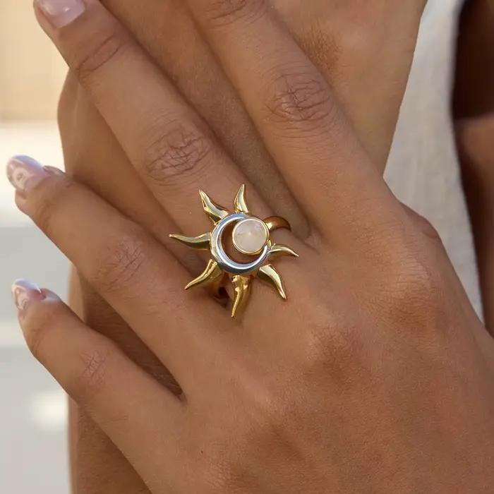 Bague en acier inoxydable pour femme, motif soleil et lune ajourée, couleur or et argent, bijou de luxe léger et inaltérable, accessoire de banquet