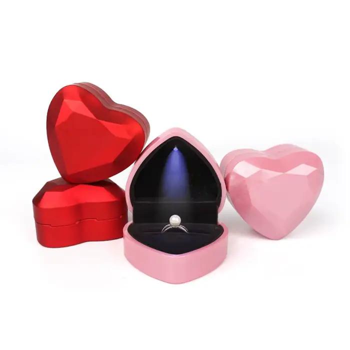 Boîte de rangement Portable en forme de cœur pour bagues de mariage