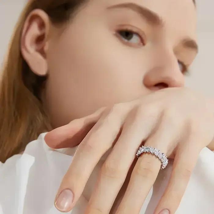 Bague d'éternité en Moissanite taille Marquise