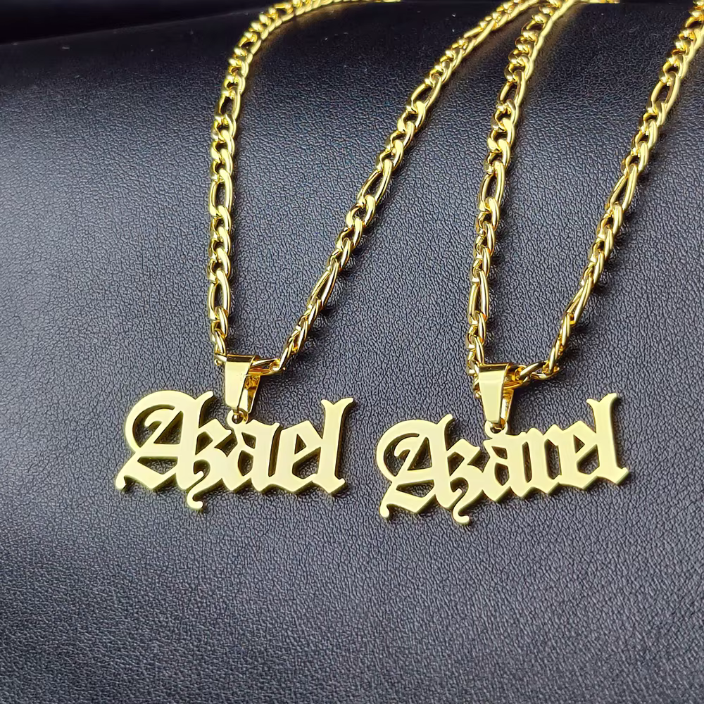 Collier personnalisé pour femmes, pendentif de nom de lettre personnalisé or argent chaîne Figaro en