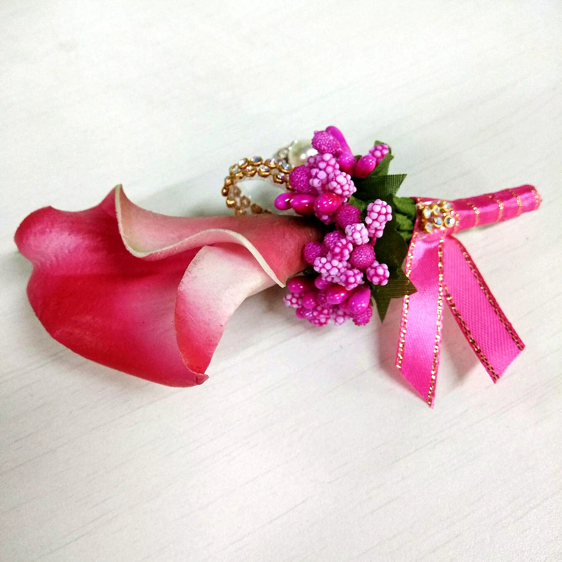 Broche Boutonnière Fleur Calla pour Femme, Boutonnière du Marié, Épingle Corsage, Permis de Mariage,