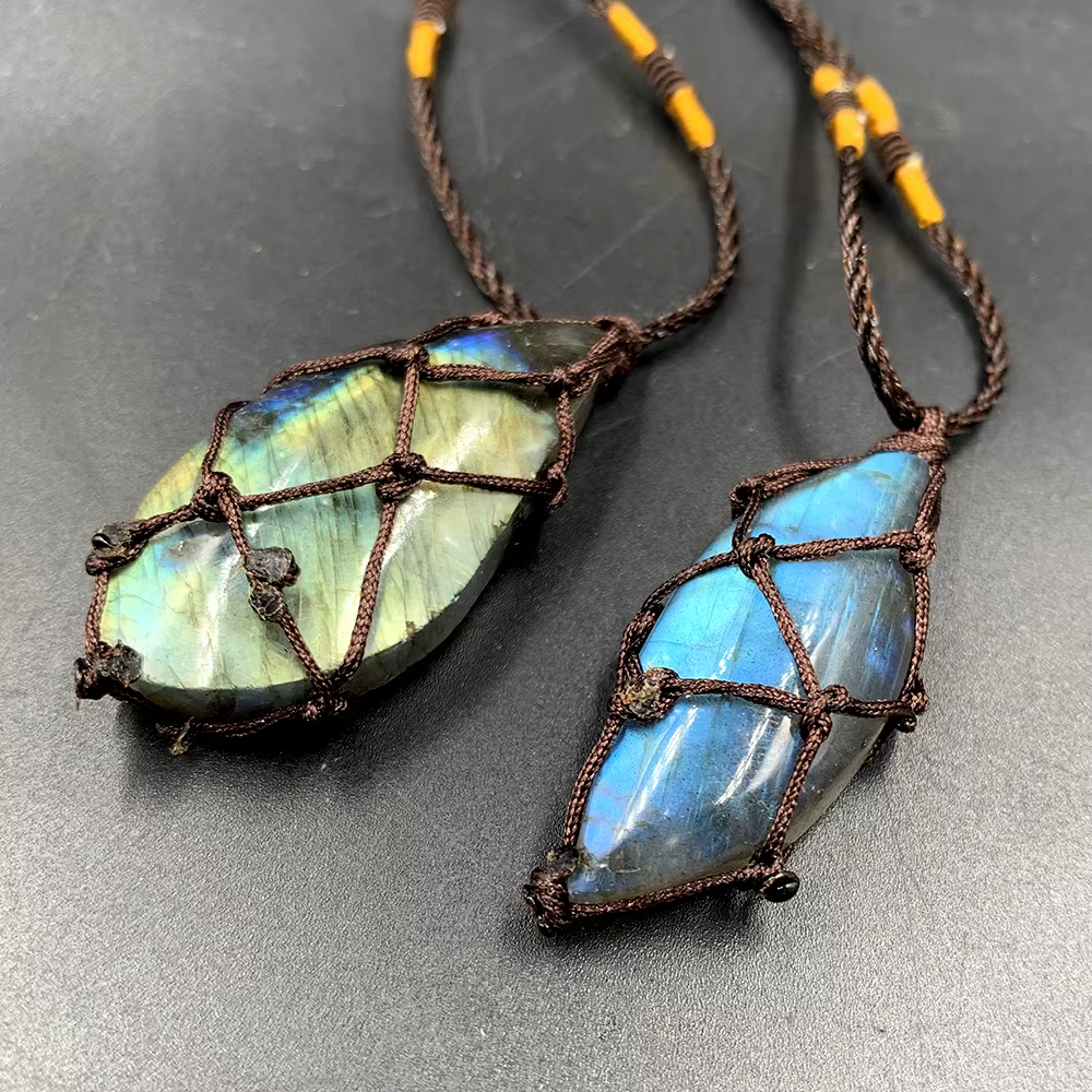 Cristal naturel Labradorite pierre pierre précieuse ornement pierre de lune Sunstone ornement Divina
