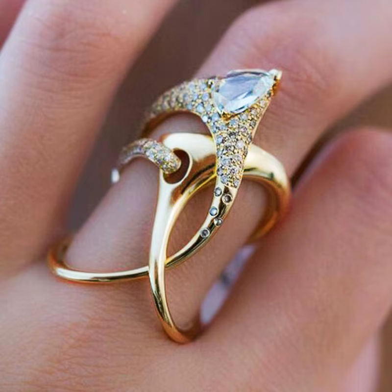 Huitan – bague de sorcière magique irrégulière de luxe, accessoires Super Cool, Gadget torsadé doré,