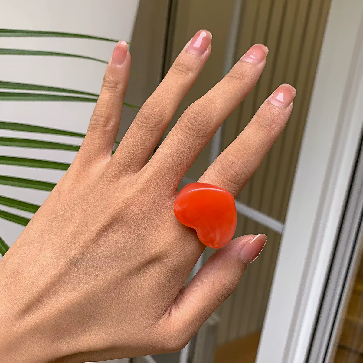 Bague d'amour coréenne en résine pour femmes, couleur Simple, acrylique, grand cœur irrégulier, bijo