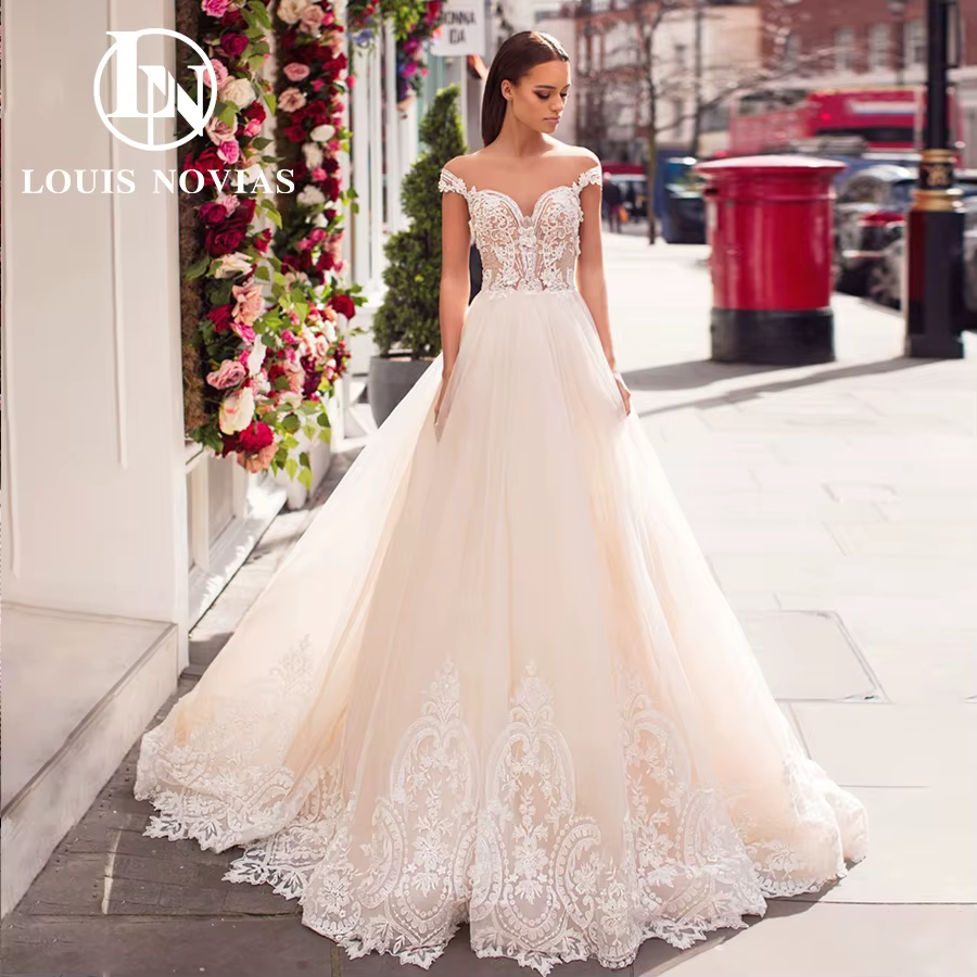 Modiis-Robe de mariée A-Line Off The Initiated, Robes de mariée sexy, Fleurs classiques, Robe de mar
