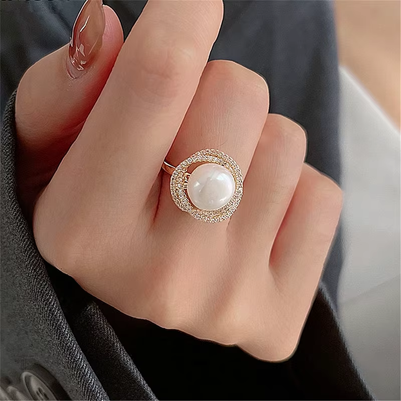 Micro pavé de fleurs en Zircon torsadé pour femmes, grandes bagues en perles, nouveaux bijoux à la m