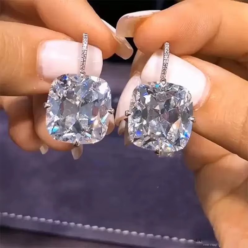 Huitan Chic – boucles d'oreilles pendantes pour femmes, couleur argent, avec grande pierre CZ, magni