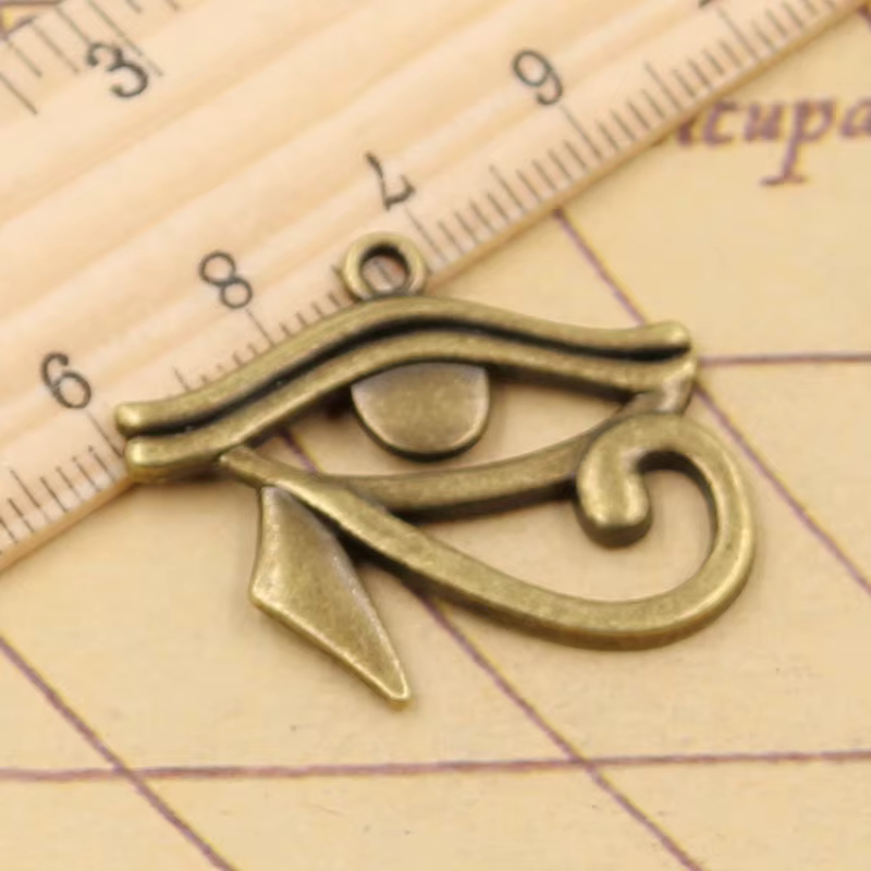 10 pièces breloques ancienne egypte oeil d'horus 33x27mm tibétain Bronze argent couleur pendentifs A