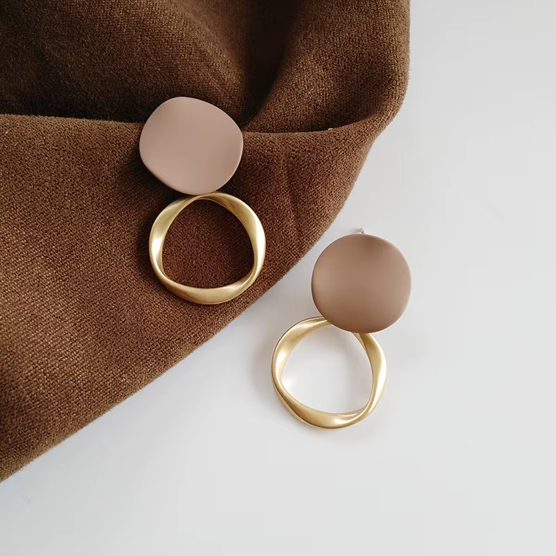 Boucles d'oreilles pendantes en métal marron pour femmes, boucles d'oreilles pendantes, bijoux vinta