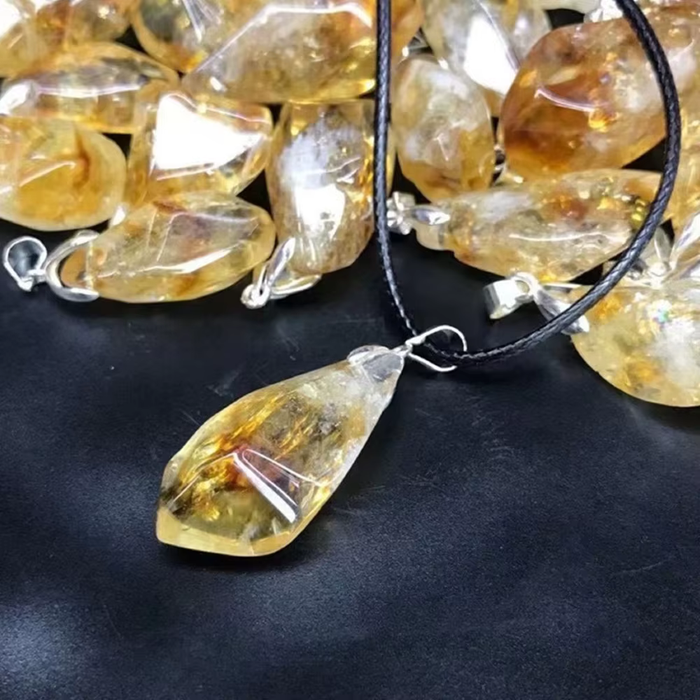 Pendentif en pierre brute de polissage de Citrine naturelle brésilienne, cristaux de guérison Reiki,