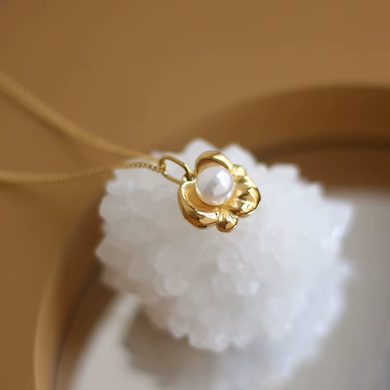 Amaiyllis 18K or Simple perle fleur clavicule chaîne Collier fait à la main tour de cou Boho Collier