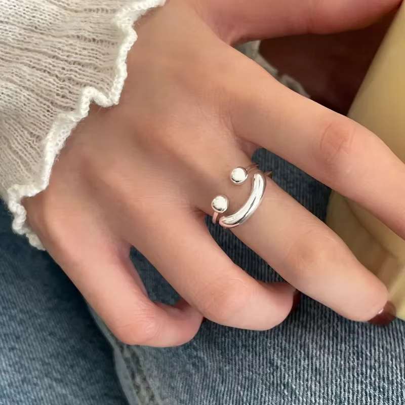 PONYKISS – bague ouverte minimaliste couleur argent avec visage souriant mignon pour femmes et fille