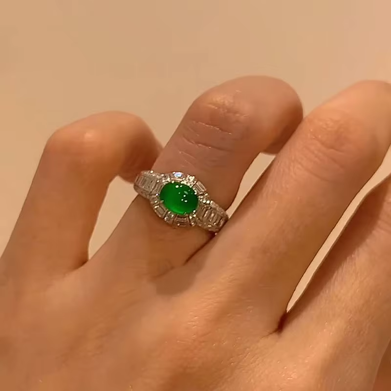 Classic Inspiration inlay Diamonds Natural chalcedony Green rings for women Charms Retro Elliptical 