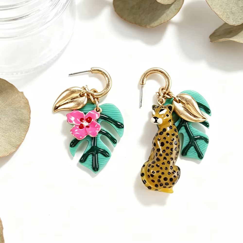 Ensemble de bijoux imprimé léopard et charme tropical : collier et boucles d'oreilles assorties, sty