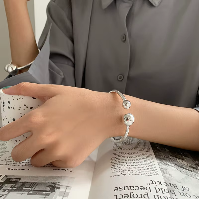 Nouveauté 2024, Meilleure Vente : Bracelet Jonc pour Femme en Argent Sterling 925, Design Simple à D