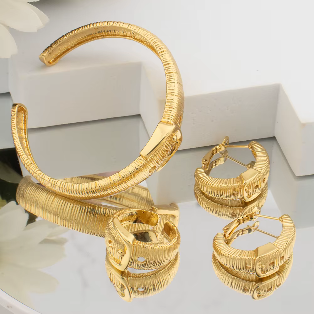 Bracelet italie France femmes Bracelet bague cuivre boucles d'oreilles de luxe dubaï plaqué or annea
