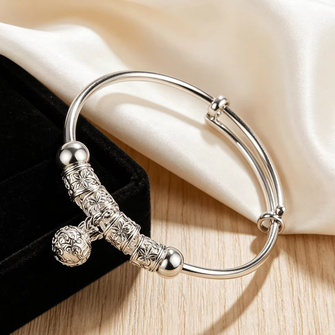 Bracelet manchette ajustable en argent sterling 925 pour femme, avec breloques clochettes, idéal pou