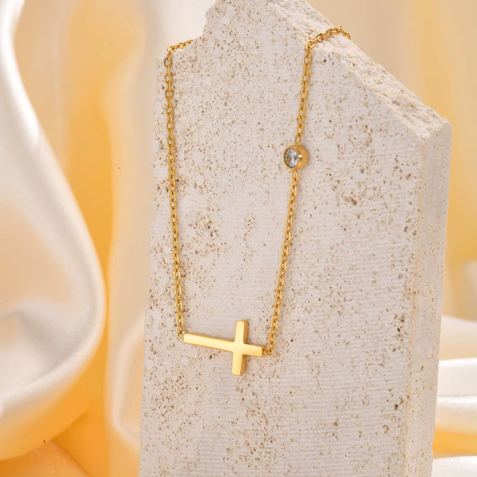Ensemble Chic de Colliers et Bracelets à Breloques en Forme de Croix pour Femme, Bijoux de Luxe Bril