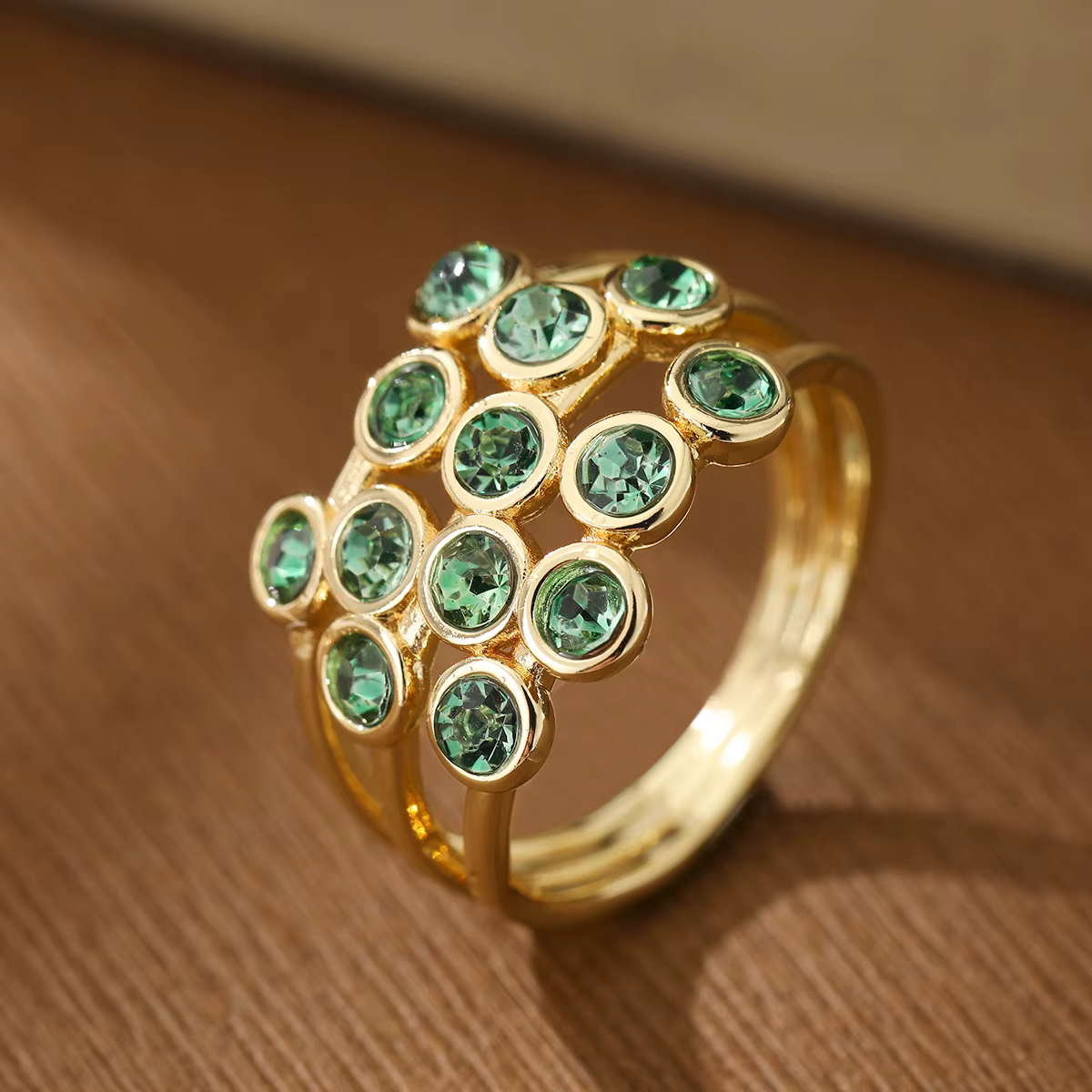 Bague de luxe multi-rangs en pierres synthétiques vertes, en cuivre, pour femme, idéale pour les ban