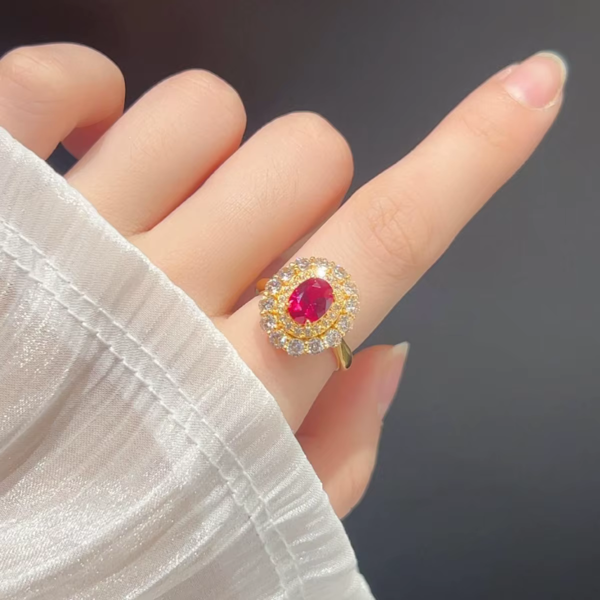 Bagues en rubis et diamant incrusté de style de luxe léger pour femmes, bague de fiançailles ovale r