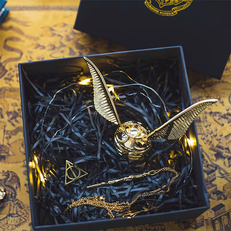 Boîte à matiques Golden Snitch avec ailes mobiles, boîte à bijoux de luxe, présentoir à collier, cad