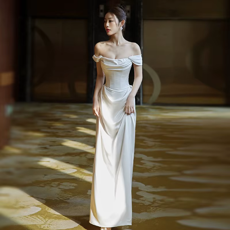Robe de mariée légère en Satin français, épaules dénudées, sensation haut de gamme, blanche, Simple,