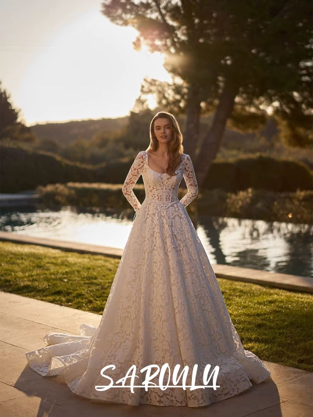 Robe de mariée princesse coupe A-line, entièrement ornée de dentelle, robe de mariée personnalisée é