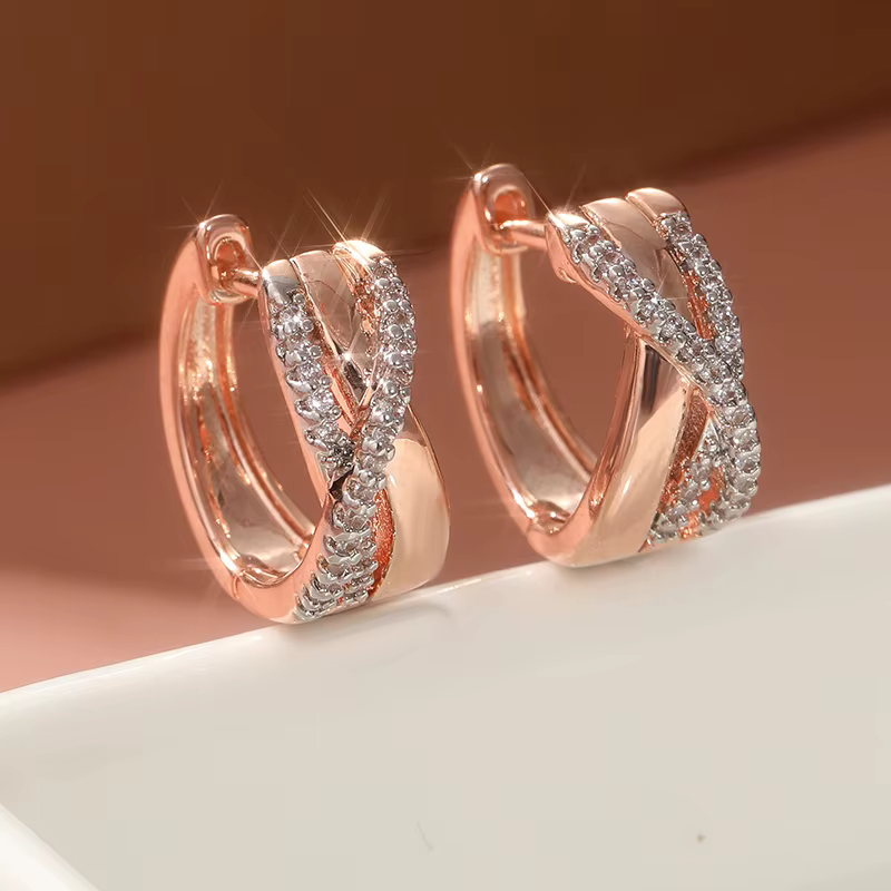 Boucles d'oreilles créoles torsadées en or rose, élégantes, scintillantes et polyvalentes pour femme