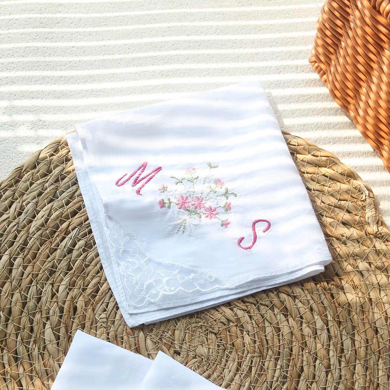 Sheilabox – mouchoir brodé personnalisé avec nom, garniture en dentelle florale, fleurs élégantes, c
