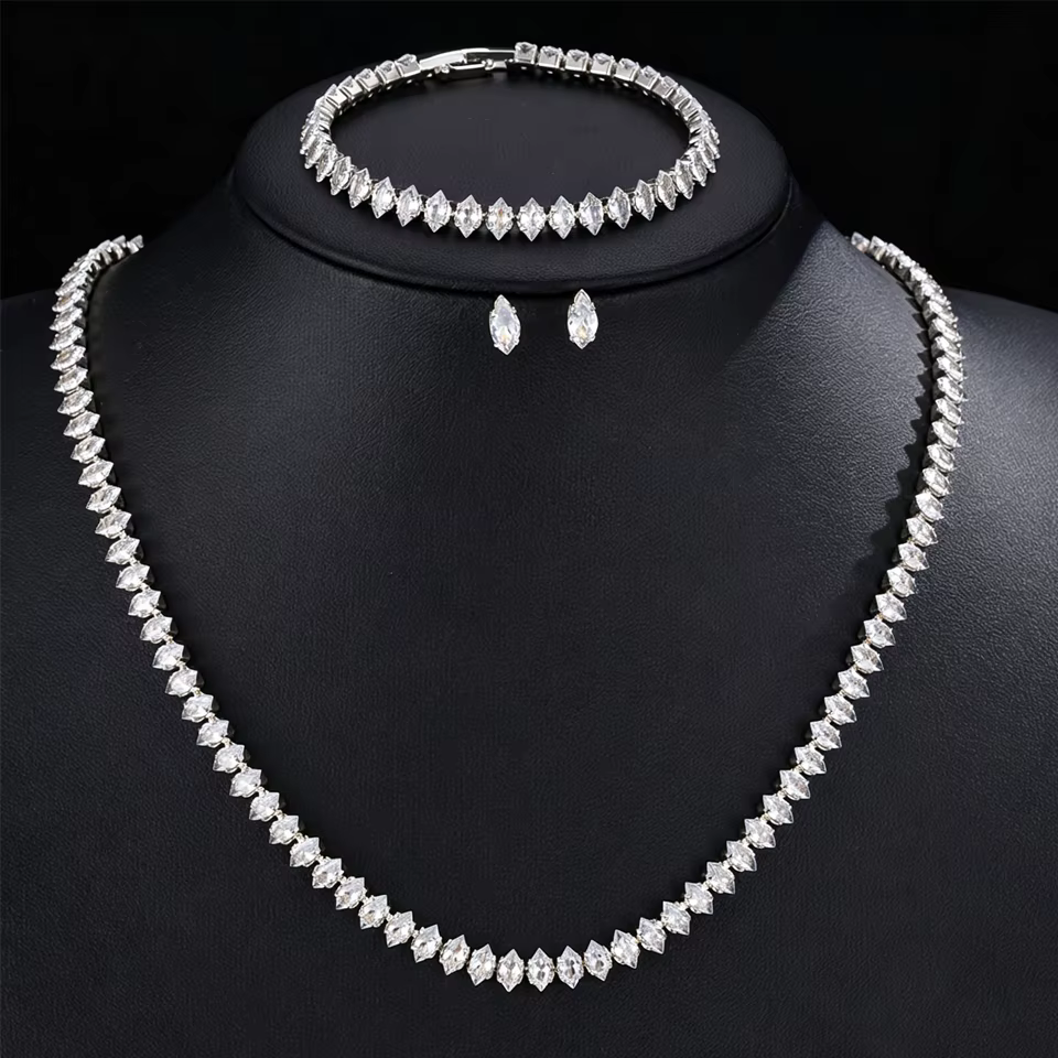 Ensemble de bijoux ZAKOL de luxe avec bracelet, collier et boucles d'oreilles en zircon cubique marq