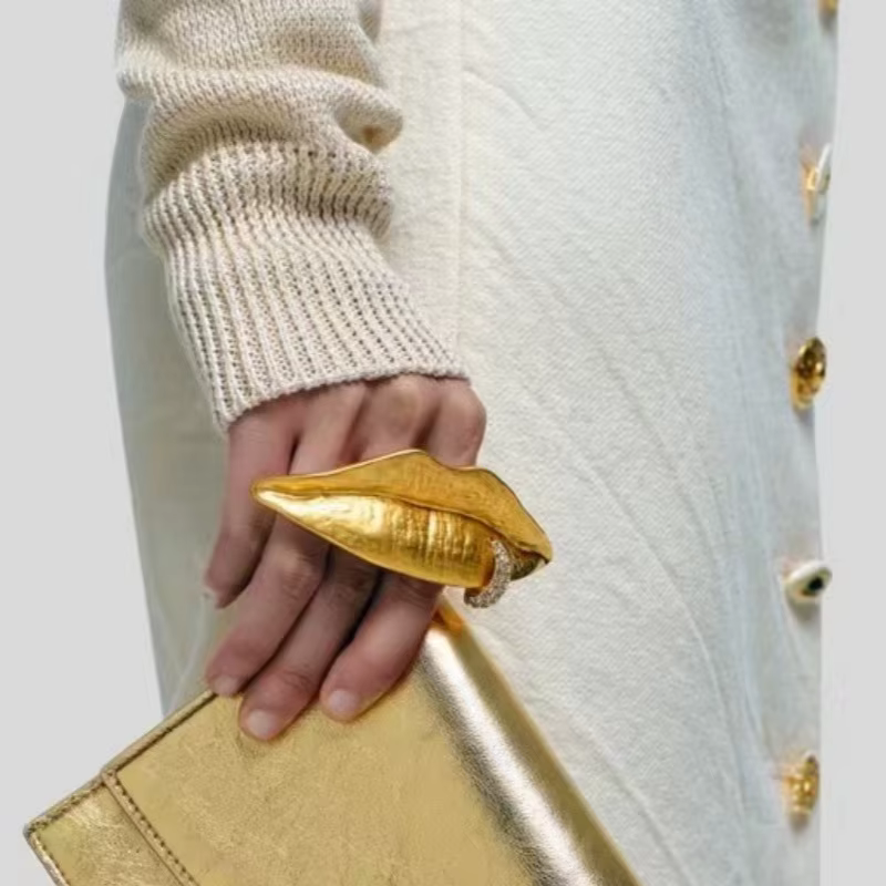 Bague unique en forme de lèvres avec un style amusant et rétro pour femme et fille
