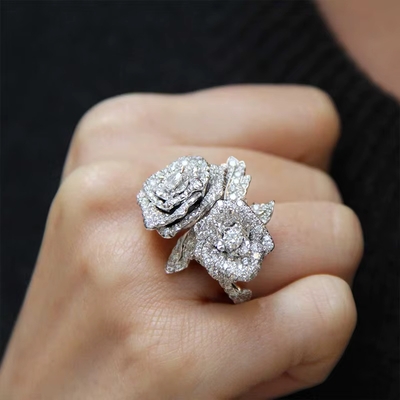 Huitan Noble Lady bague de fête exquise Rose doigt bijoux pour femmes exquis brillant zircone fleur 