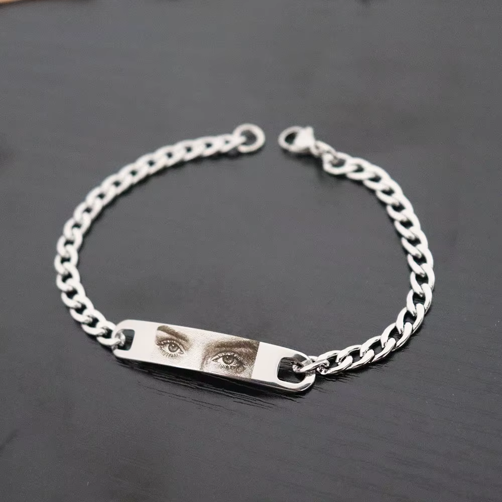 Bracelet personnalisé pour couple avec photo gravée au laser, image d'œil gravée sur chaîne en acier