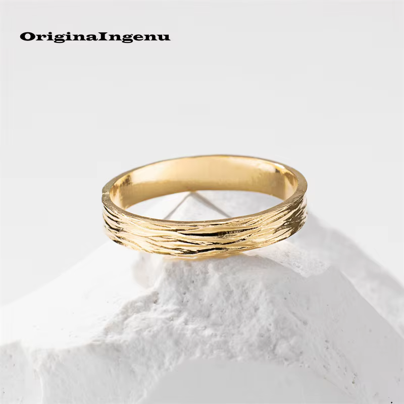 Bague optique remplie d'or 14 carats faite à la main, bague d'empilage personnalisée, bijoux délicat