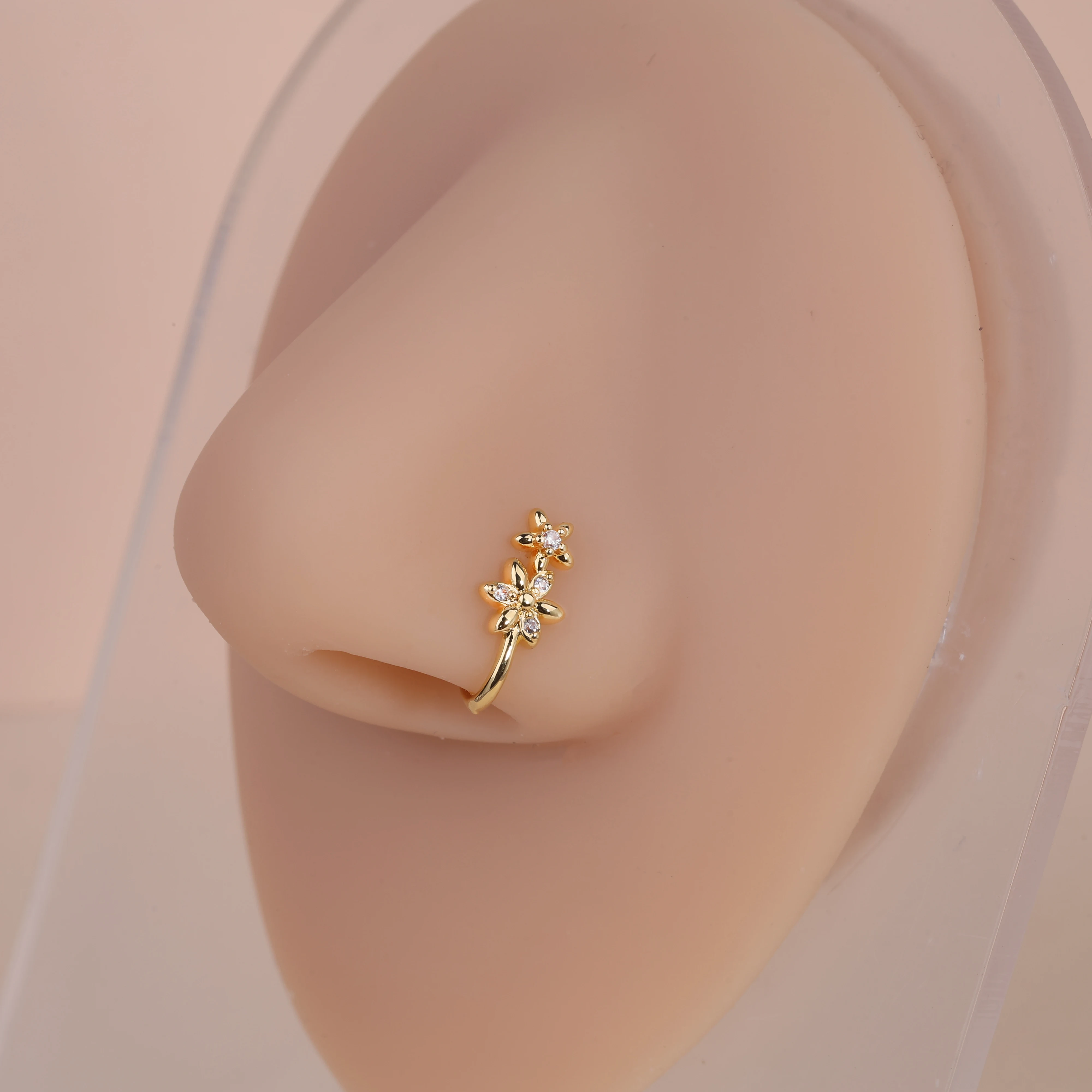 Pince-nez en forme de U pour femme, breloque Double fleur, sans Piercing, en cuivre incrusté de Zirc