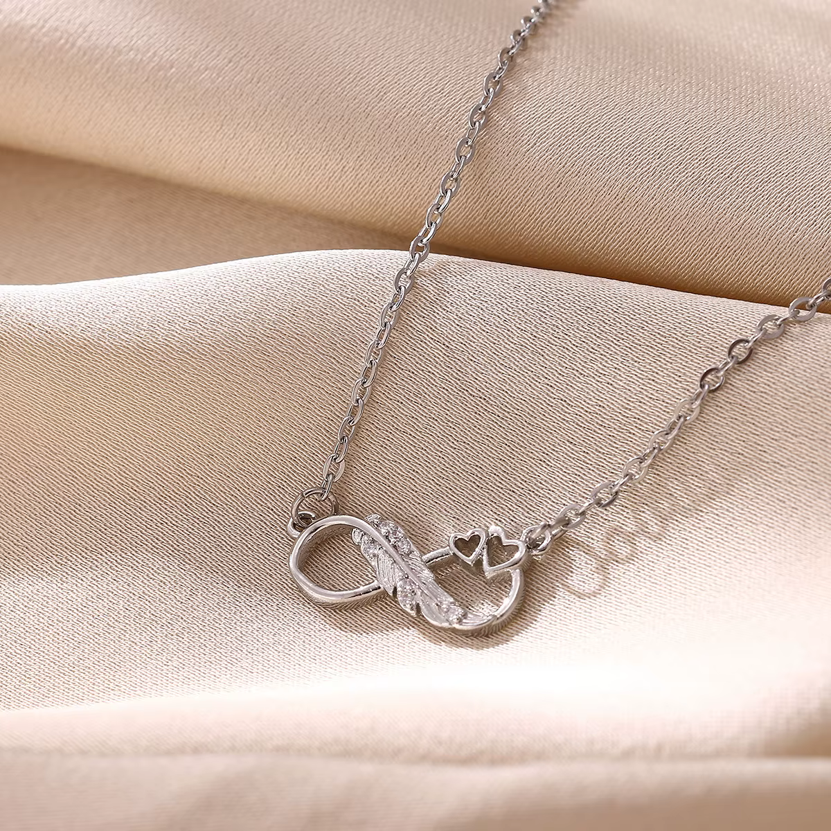 Collier en forme de cœur infini pour femmes, couleur or, pendentif élégant en forme d'arbre d'élépha