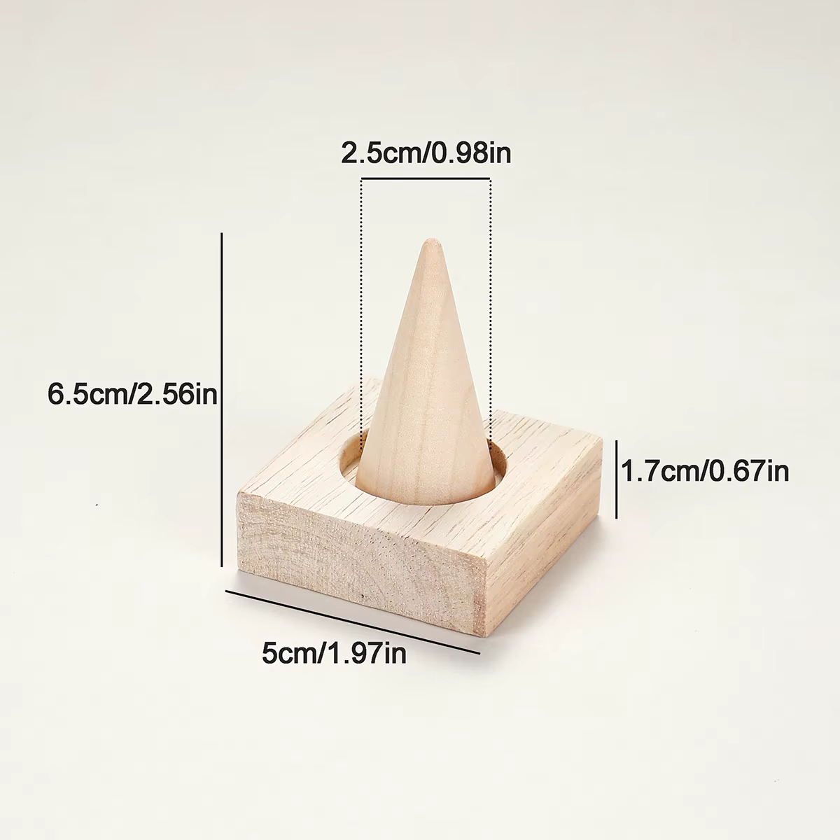 Le porte-anneau en bois est amovible et flexible, le fait pour ranger les accessoires, organiser les