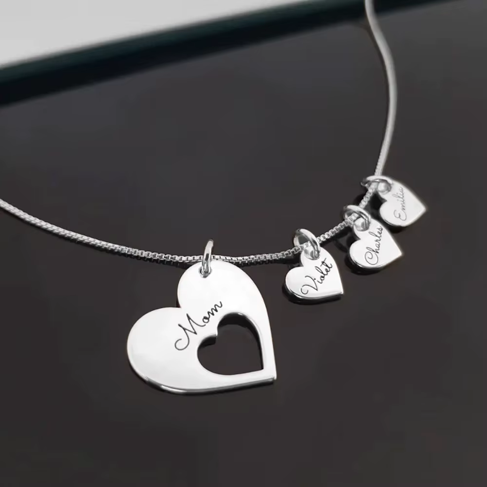 Collier de cœurs avec nom personnalisé pour maman, gravé avec plusieurs noms d'enfants, bijoux perso