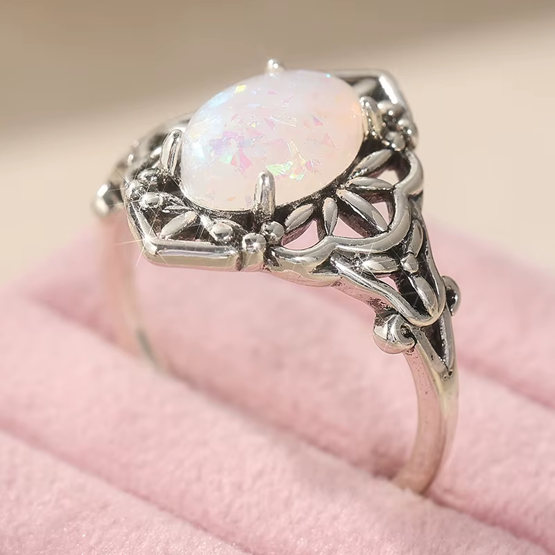 Bague vintage pour femme incrustée de faux opale, couleur argent éblouissante, sculptée à la main, c