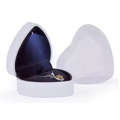 Boîte à bijoux créative en forme de cœur, lumière LED, proposition haut de gamme, boîte à bagues de 