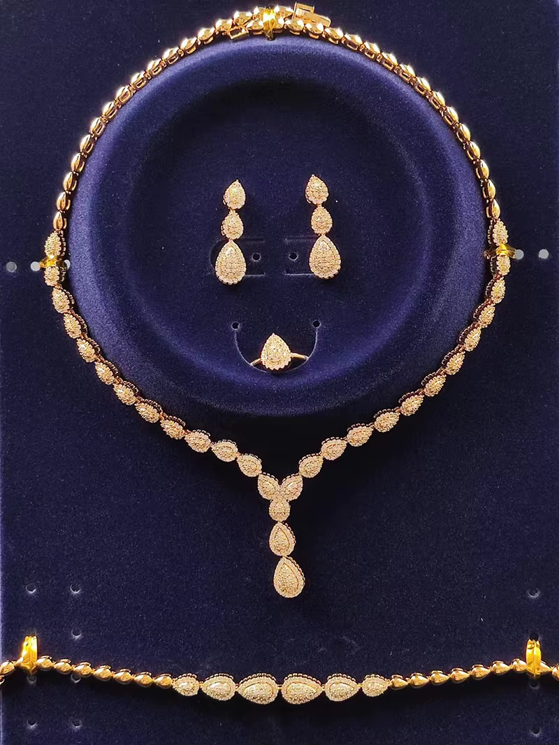 HADIYANA-Ensemble de bijoux goutte d'eau pour femme, collier de mariage, boucles d'oreilles, bague e