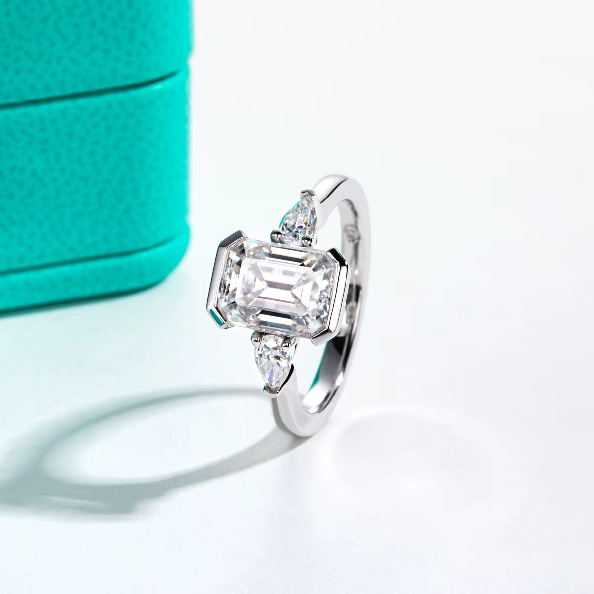 AnuJewel 3.6cttw D couleur émeraude coupe Moissanite poire coupe bague de fiançailles plaqué or 18 c