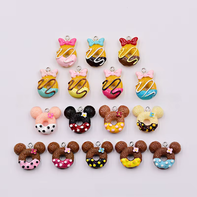 Accessoires de bijoux DIY en résine : Pendentifs et breloques motif dessin animé, donut, nœud papill