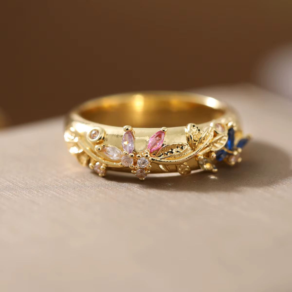Bague élégante en forme de fleur avec pierre synthétique, en cuivre, pour femme, idéale pour le quot