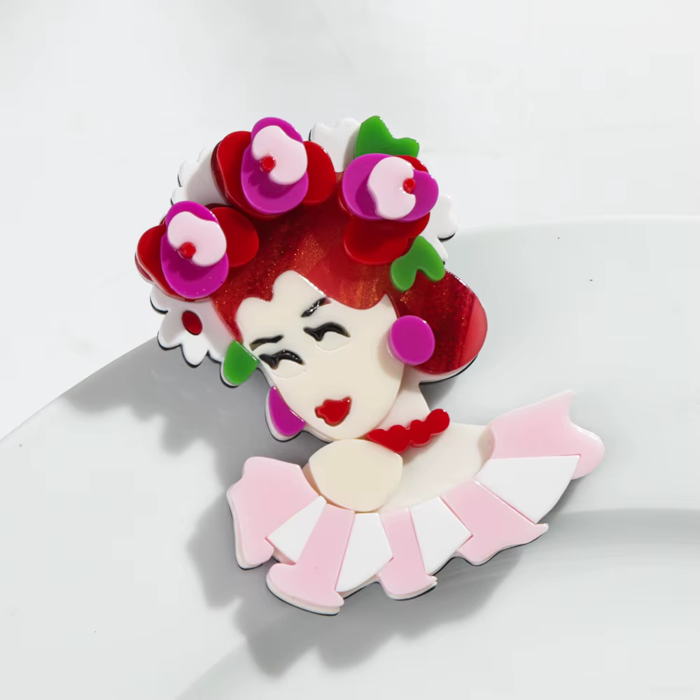 Broches en acrylique en forme de figurine de femme blonde, badges portraits mignons pour vêtements f